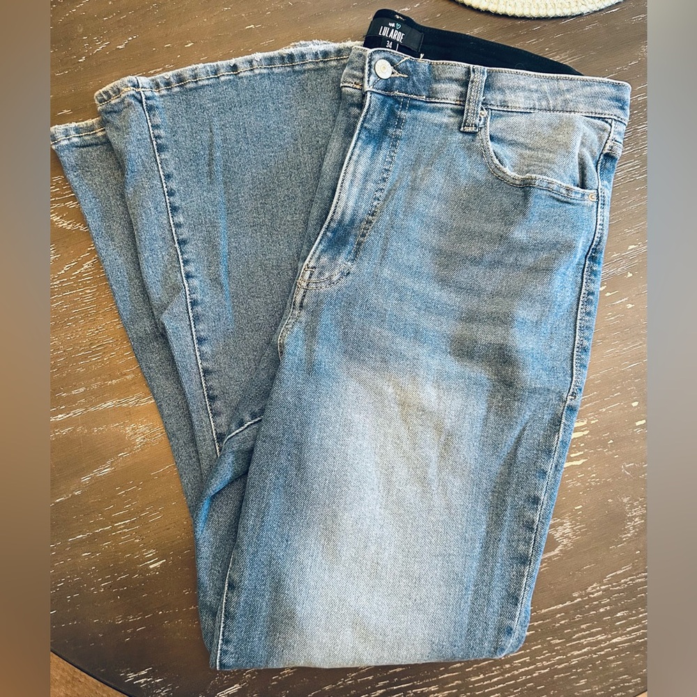 Gorgeous pair of size 34 LuLaRoe kick flare jeans. - Picture 2 of 9